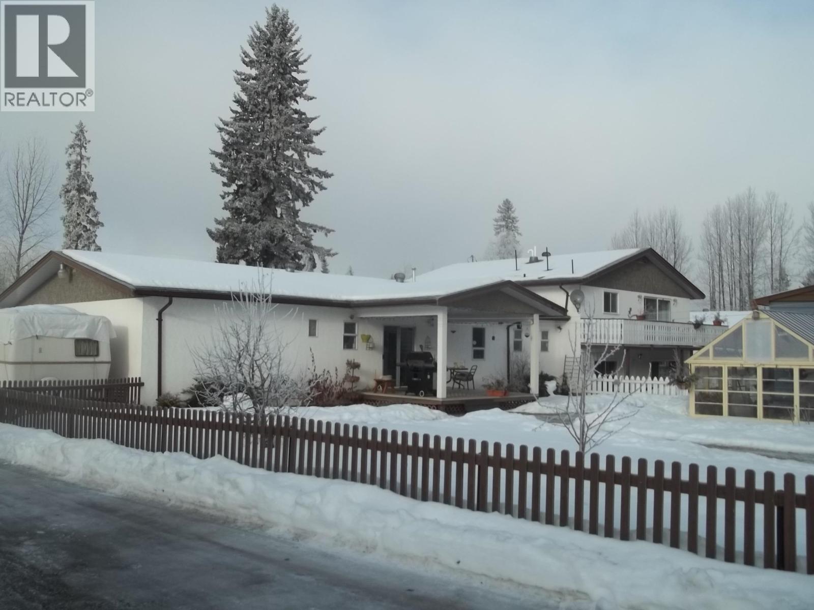 1472 ARBUTUS ROAD - 27