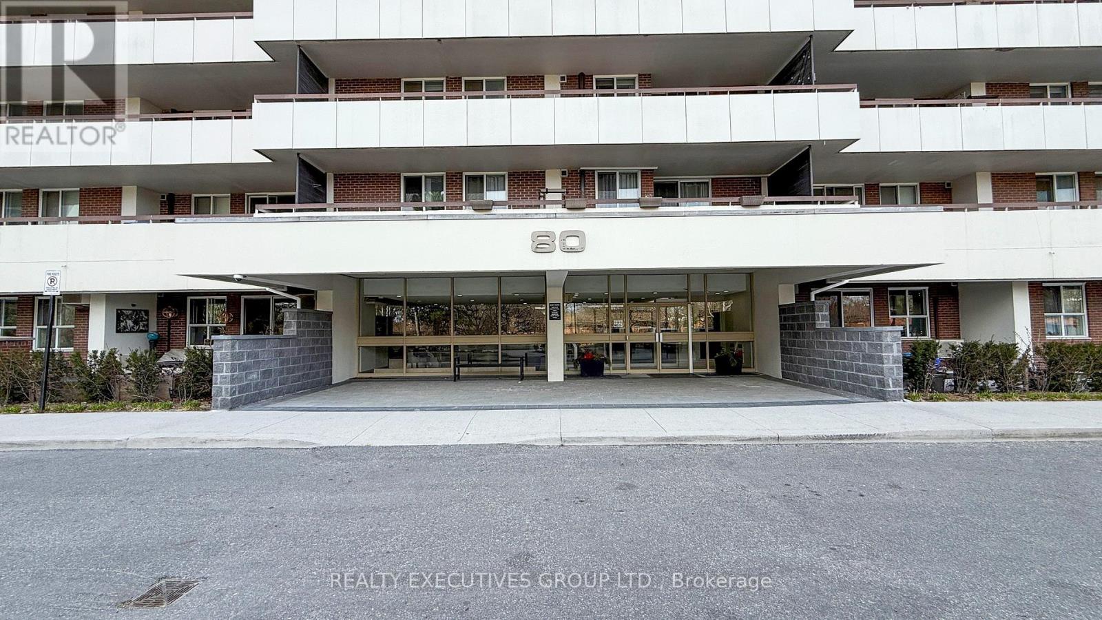 #701 80 INVERLOCHY BOULEVARD - 3