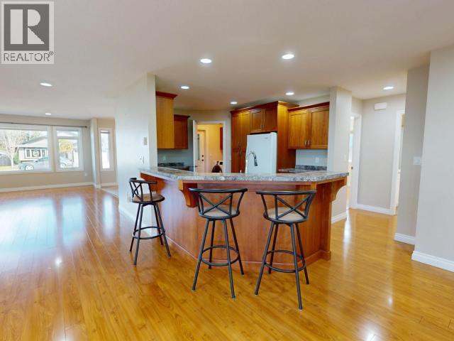 7358 GLACIER STREET - 13