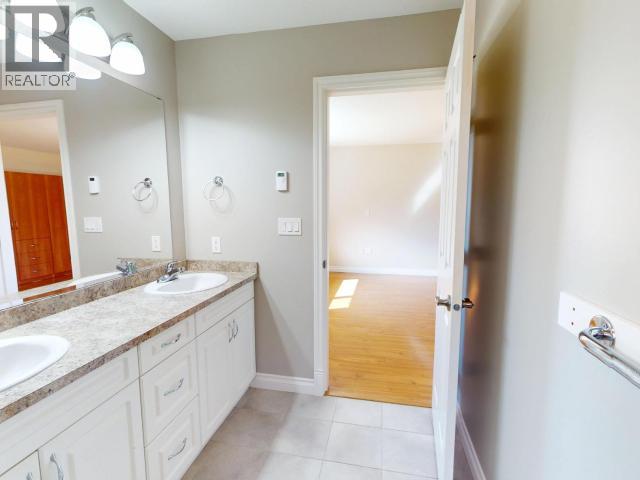 7358 GLACIER STREET - 22