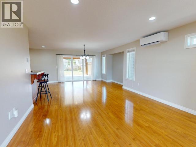 7358 GLACIER STREET - 7