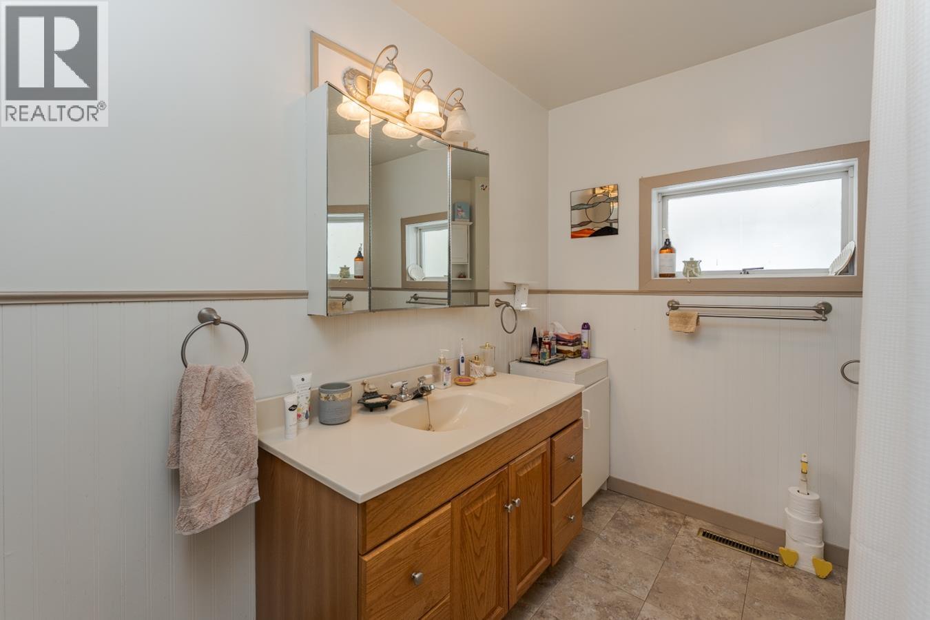 20770 CARIBOO HIGHWAY - 18