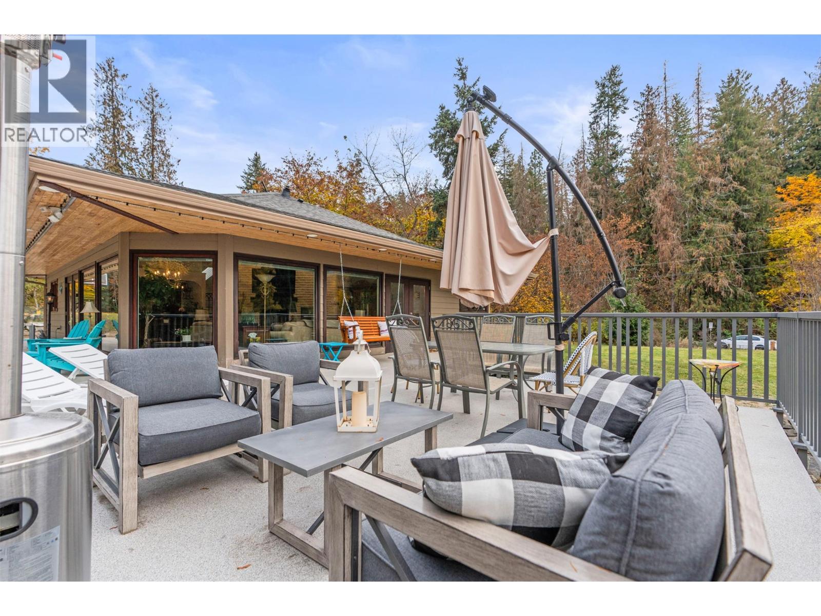  5615 East Vernon Road, Vernon