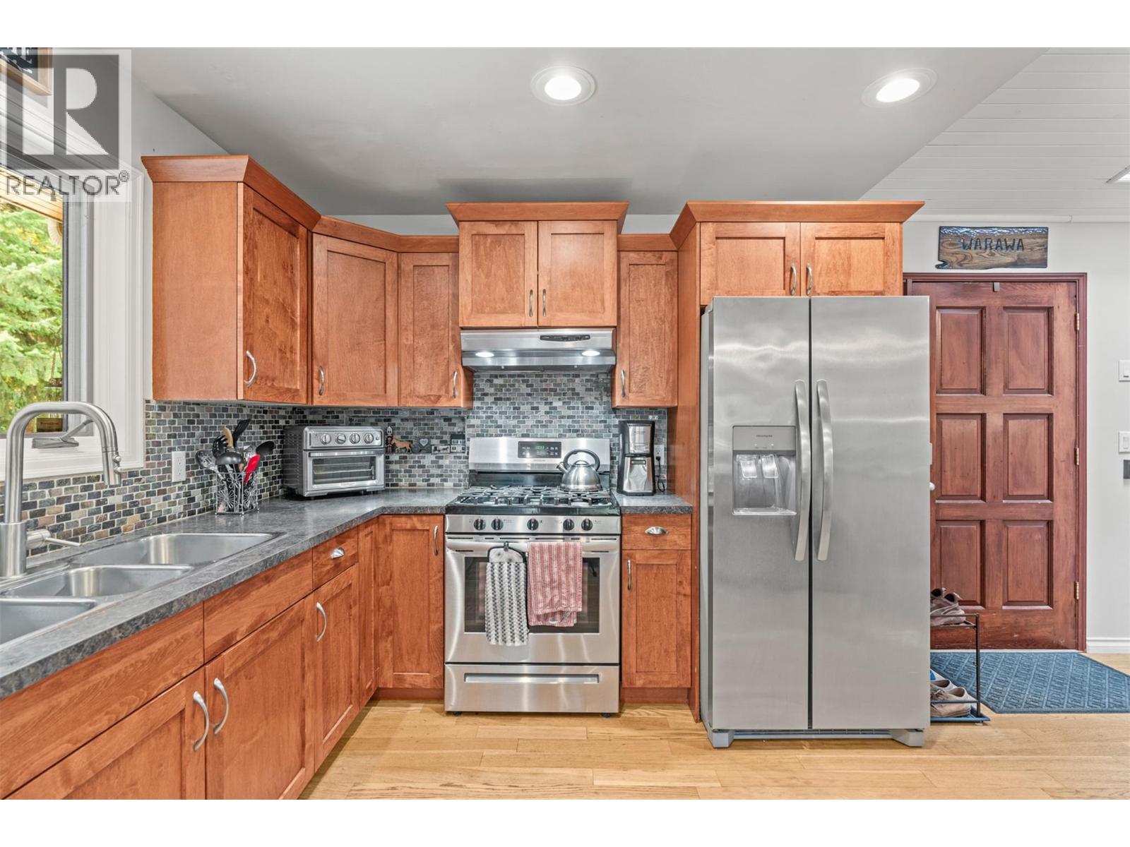  5615 East Vernon Road, Vernon