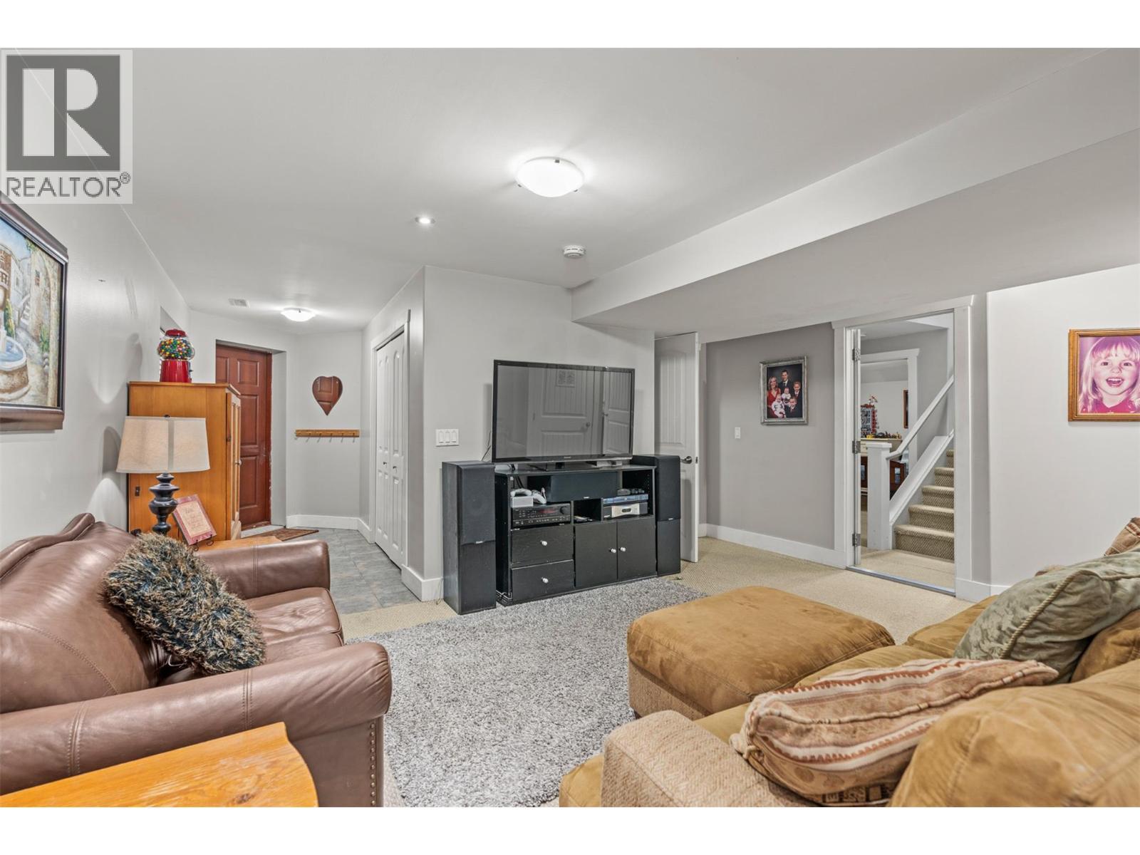  5615 East Vernon Road, Vernon