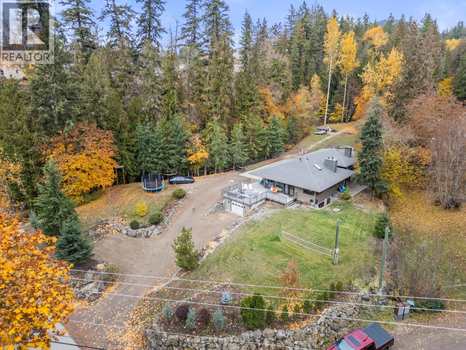  5615 East Vernon Road, Vernon