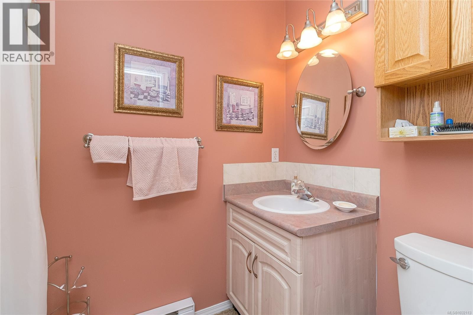 8008 GLENHURST DR N - 24