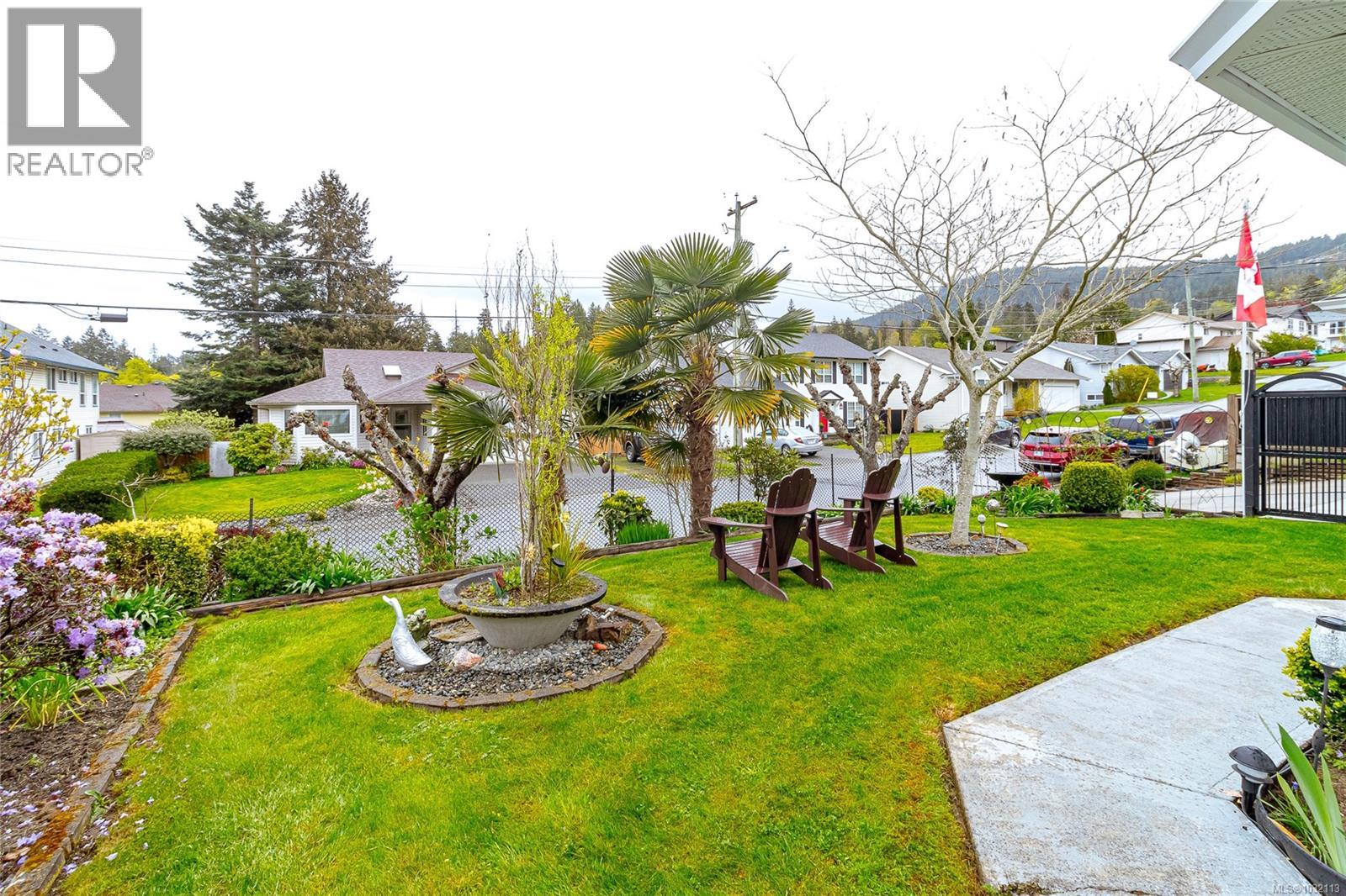 8008 GLENHURST DR N - 16