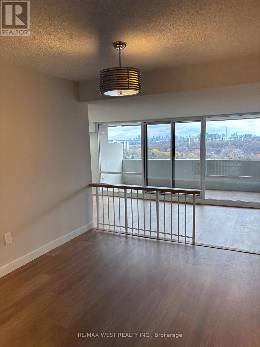 1908 - 260 SCARLETT ROAD