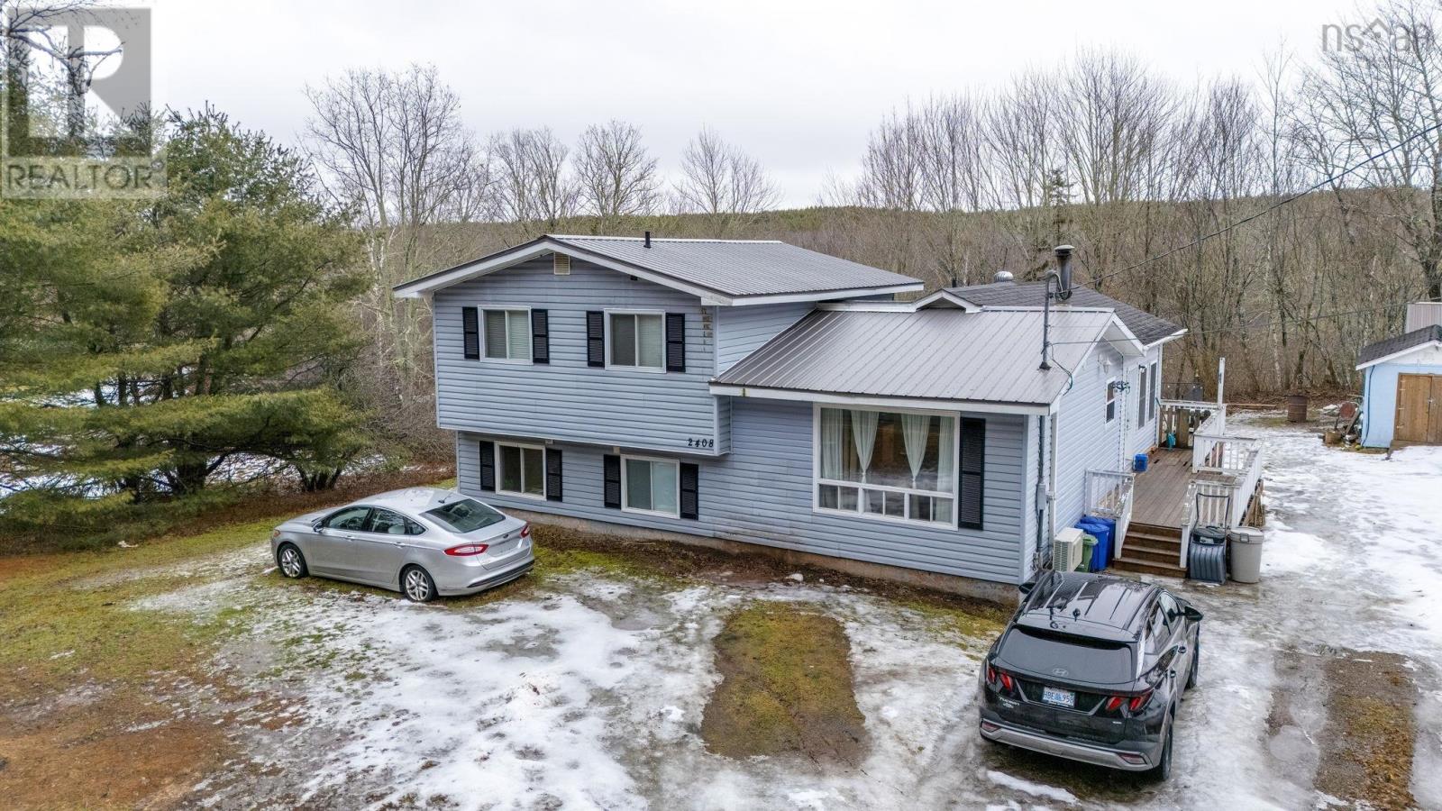 Property 32 of 36 of 2408 Wyvern Road