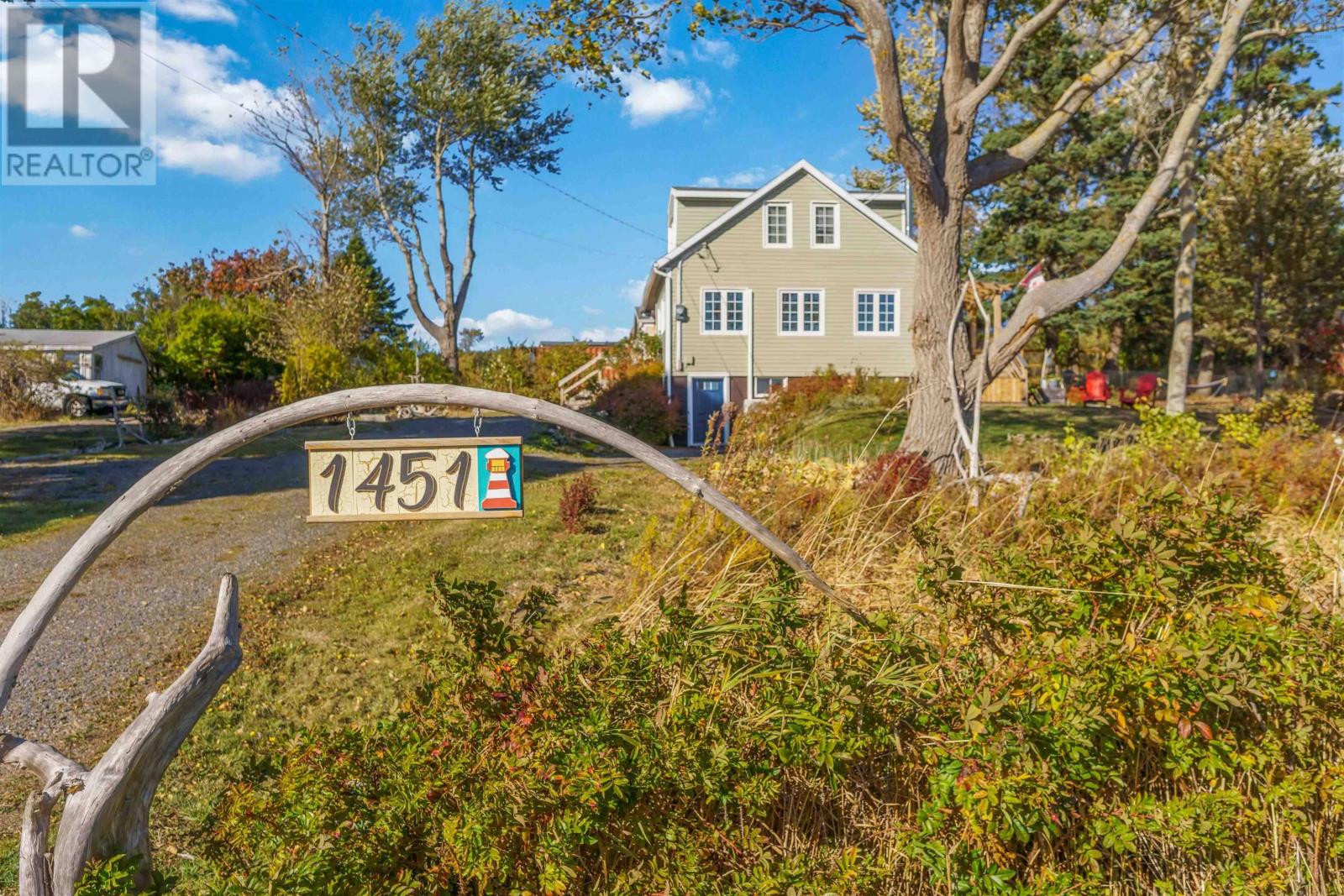 Property 2 of 44 of 1451 Cape Split Road