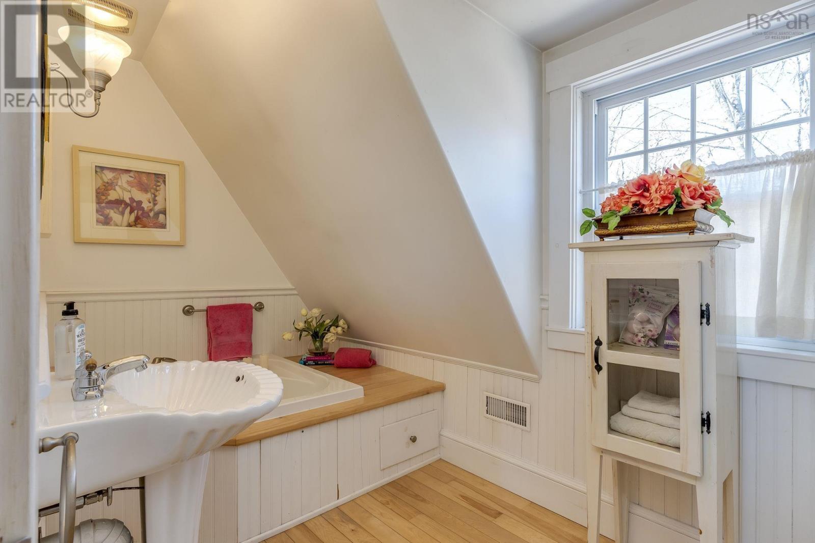 Property 31 of 50 of 5284 Highway 3