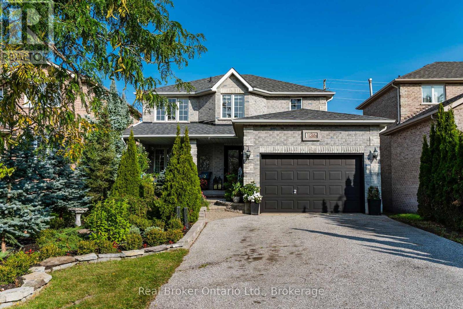 136 BIRCHWOOD DRIVE — photo 3