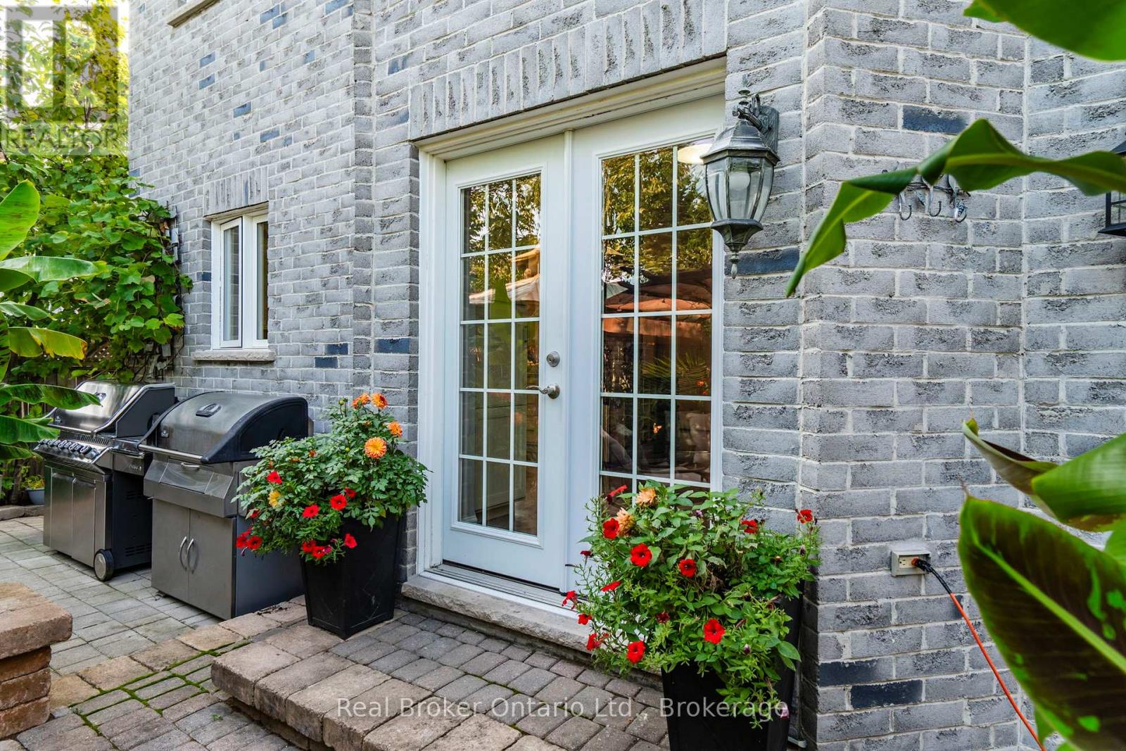 136 BIRCHWOOD DRIVE — photo 44