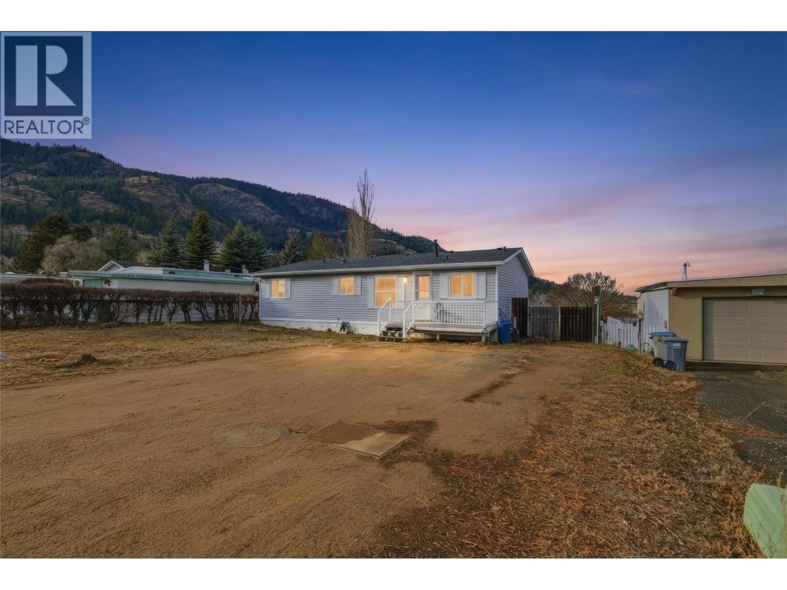 779 KLAHANIE DRIVE - 27