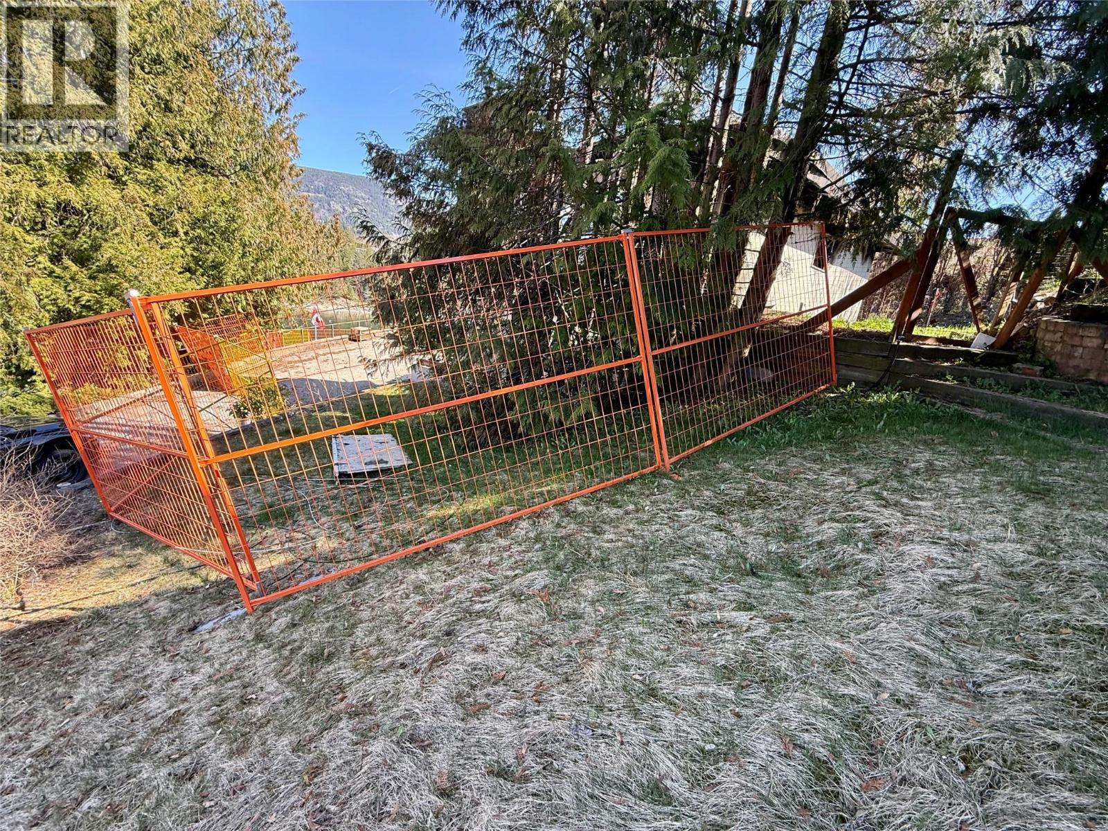  604 11th Street, Castlegar