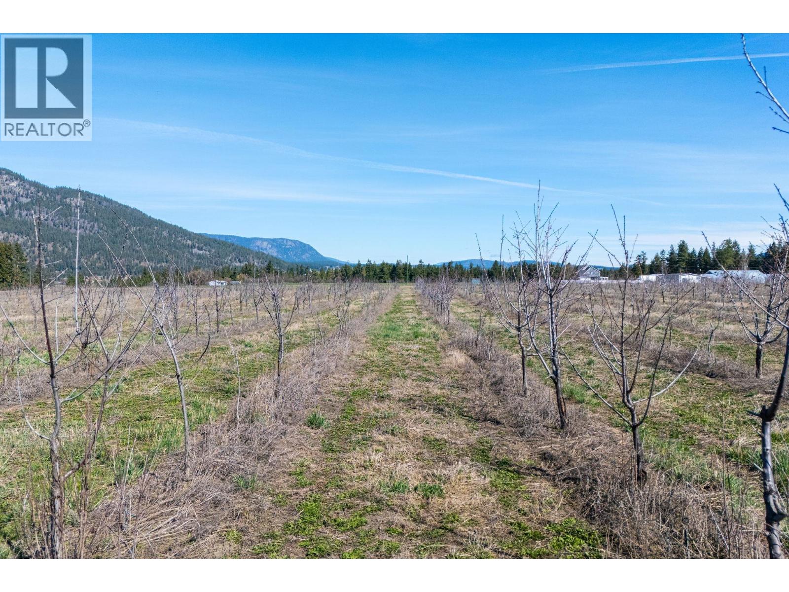  1448 Otter Lake Cross Road, Spallumcheen