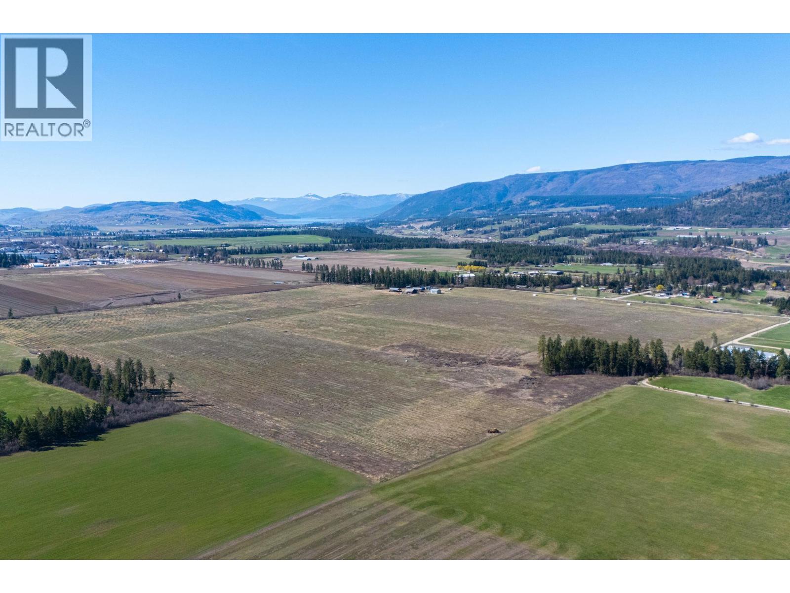  1448 Otter Lake Cross Road, Spallumcheen