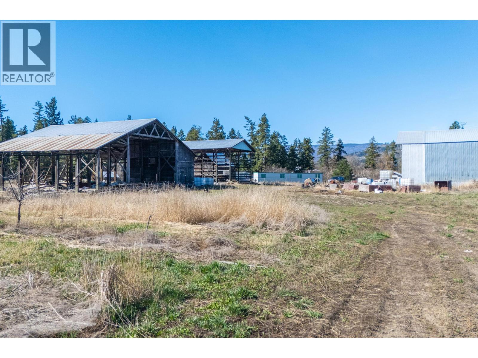  1448 Otter Lake Cross Road, Spallumcheen