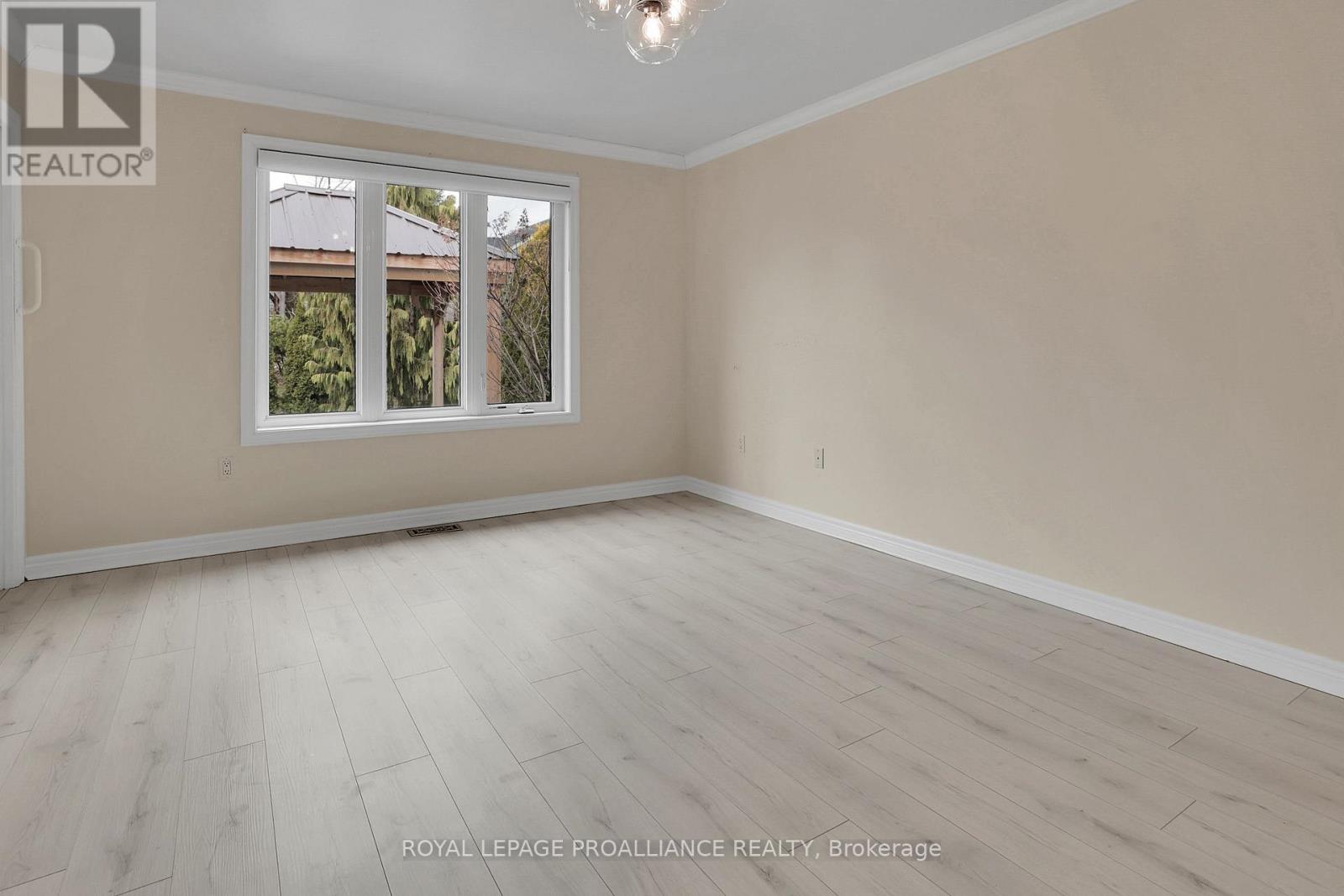 131 MILLS ROAD - 14