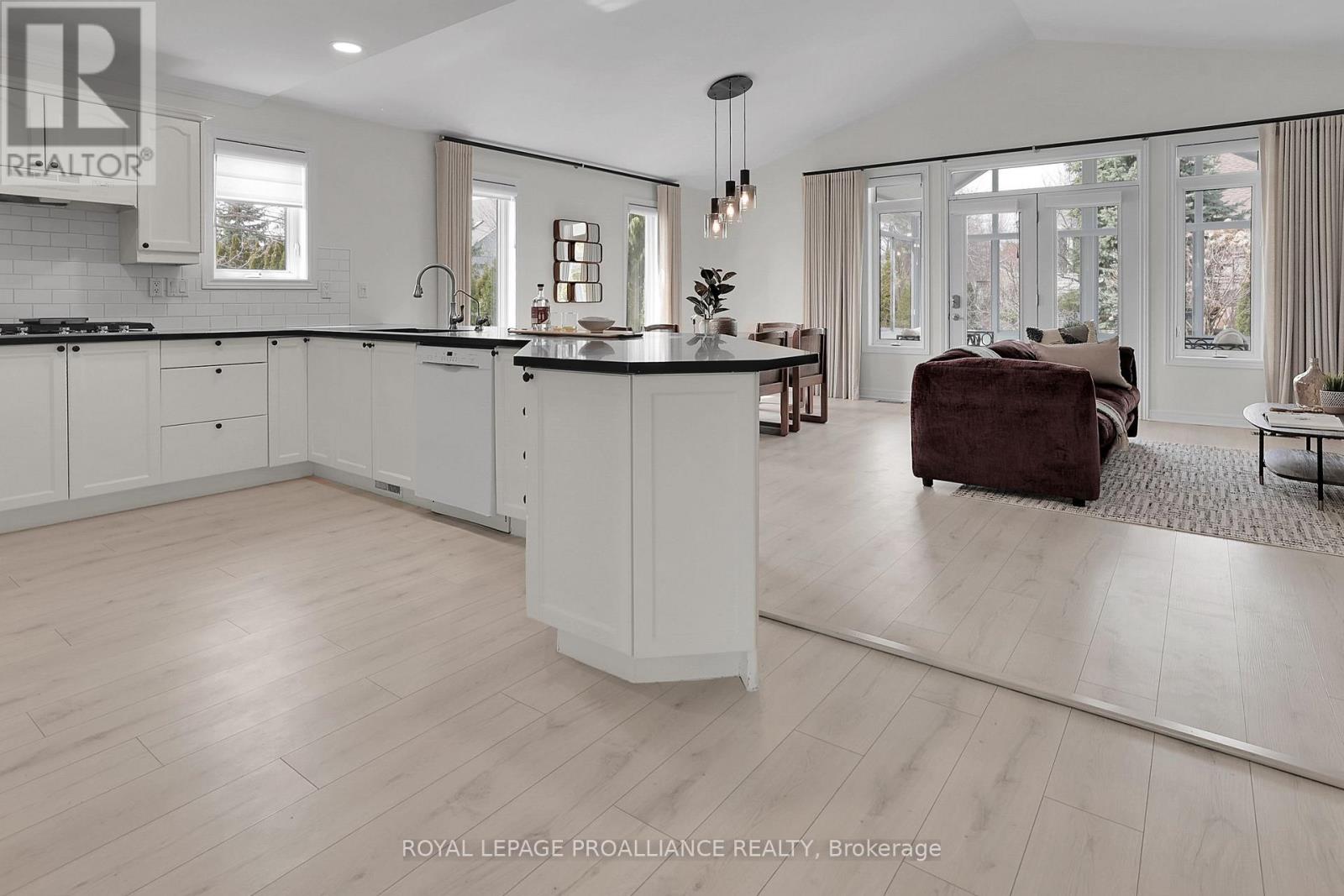 131 MILLS ROAD - 18