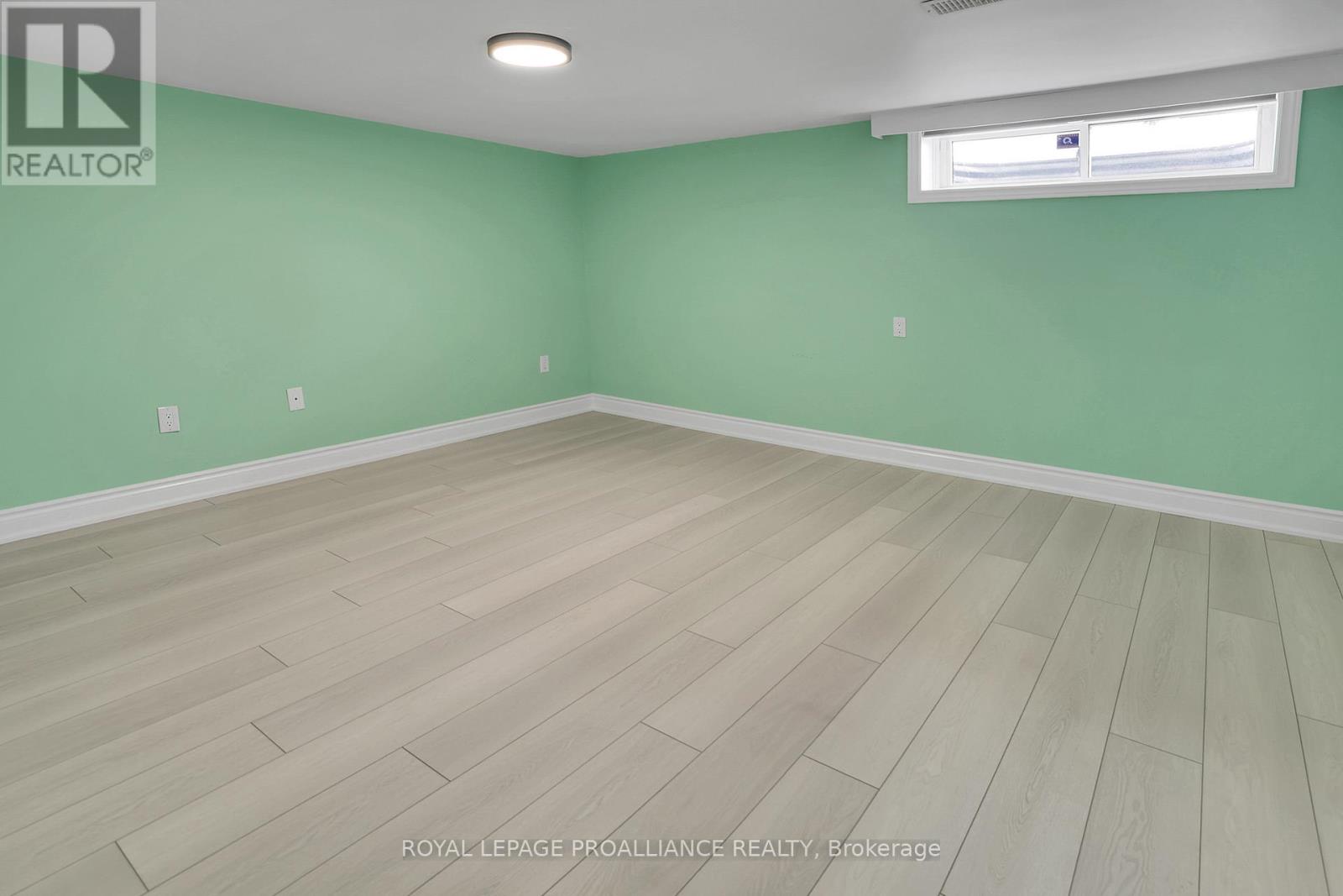 131 MILLS ROAD — photo 30