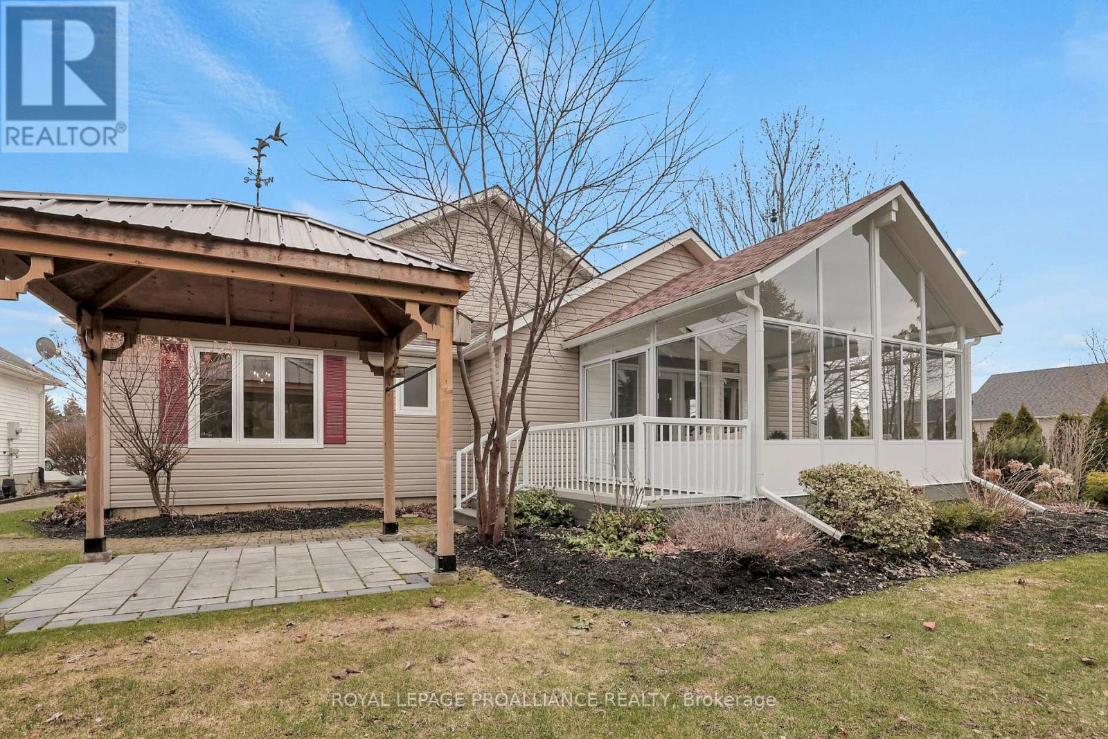 131 MILLS ROAD — photo 37