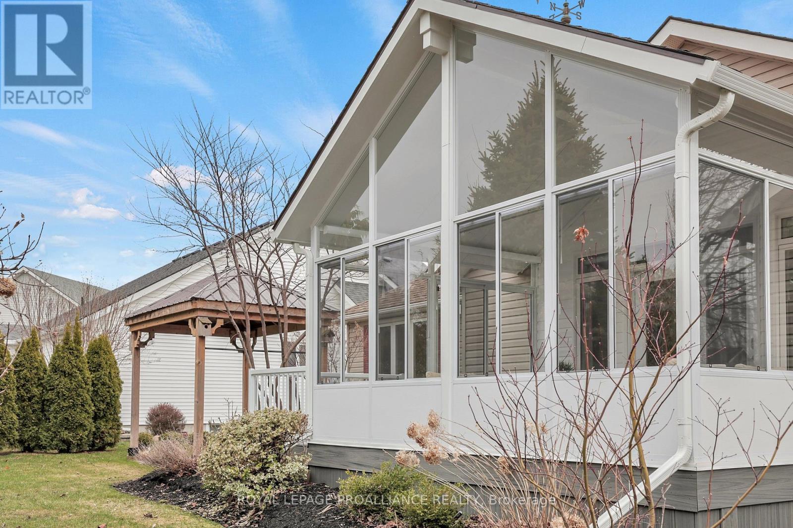 131 MILLS ROAD — photo 41