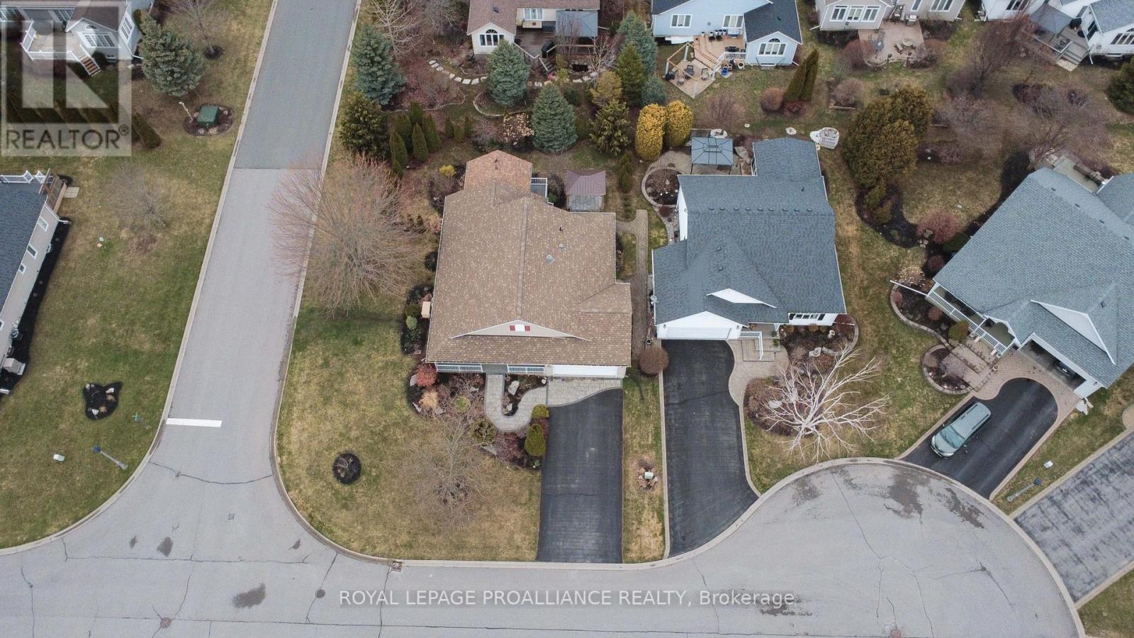 131 MILLS ROAD — photo 43