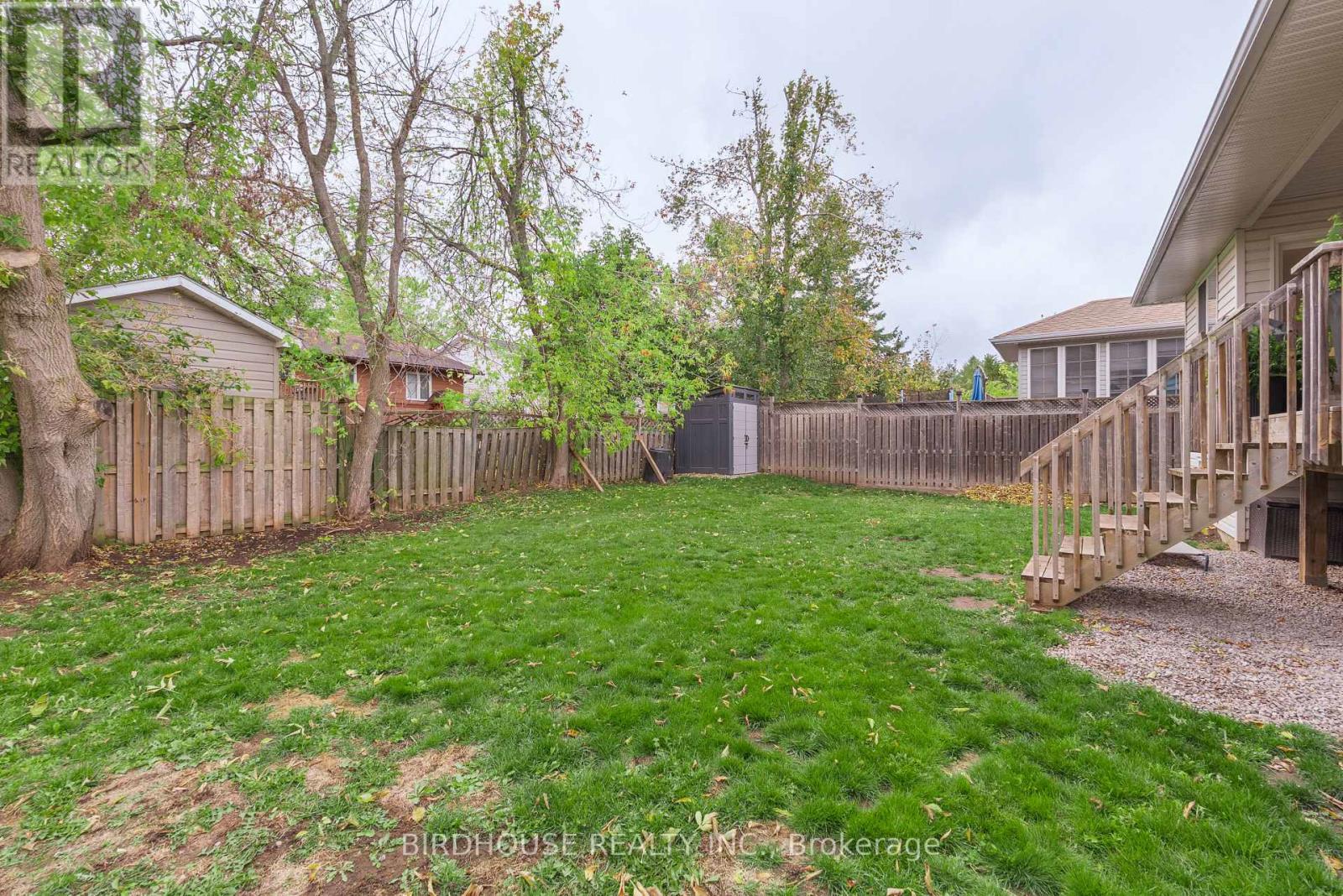 50 BIRCH CRESCENT — photo 31