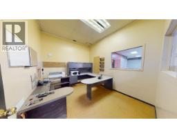 10916-10920 100 Avenue, Fort St  John, BC V1J1Z6 Photo 18