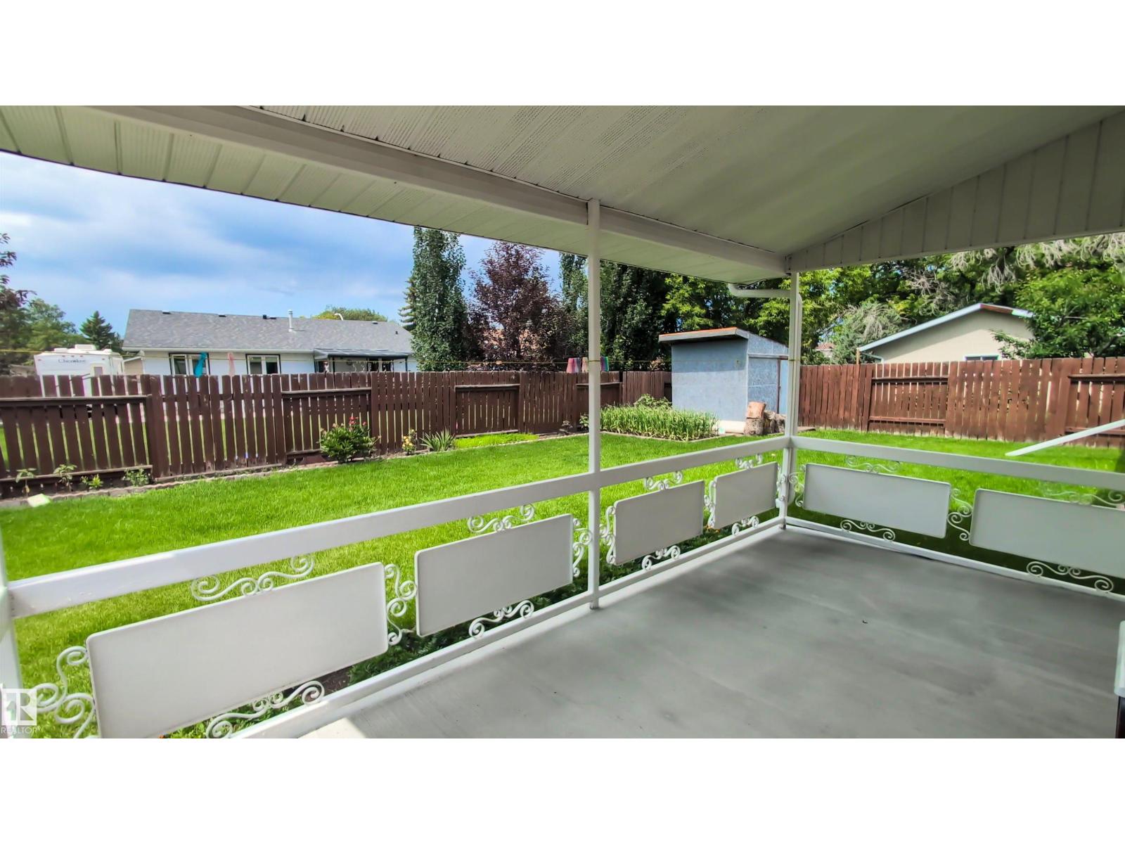 2404 80 ST NW - 10