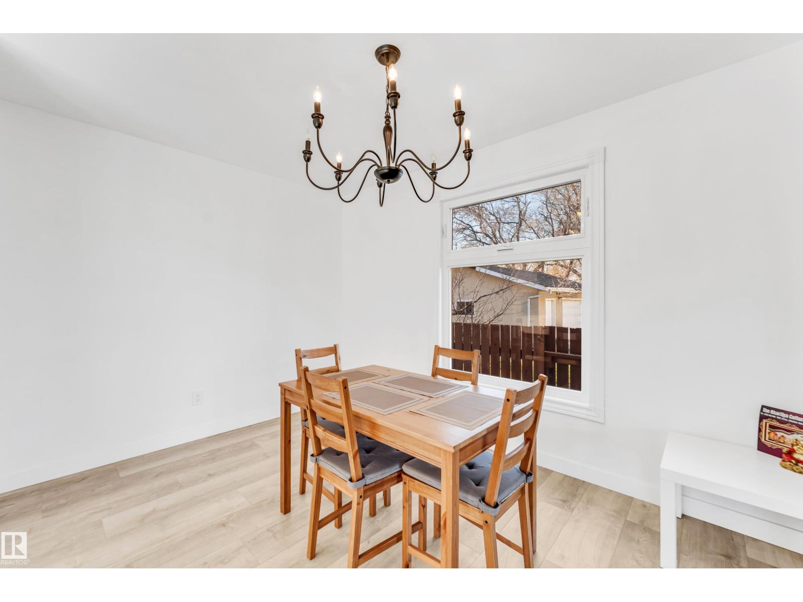 2404 80 ST NW - 25