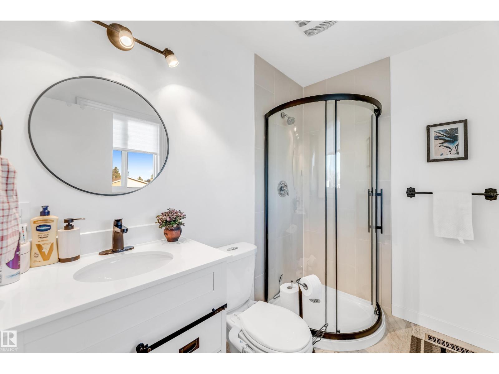 2404 80 ST NW - 32