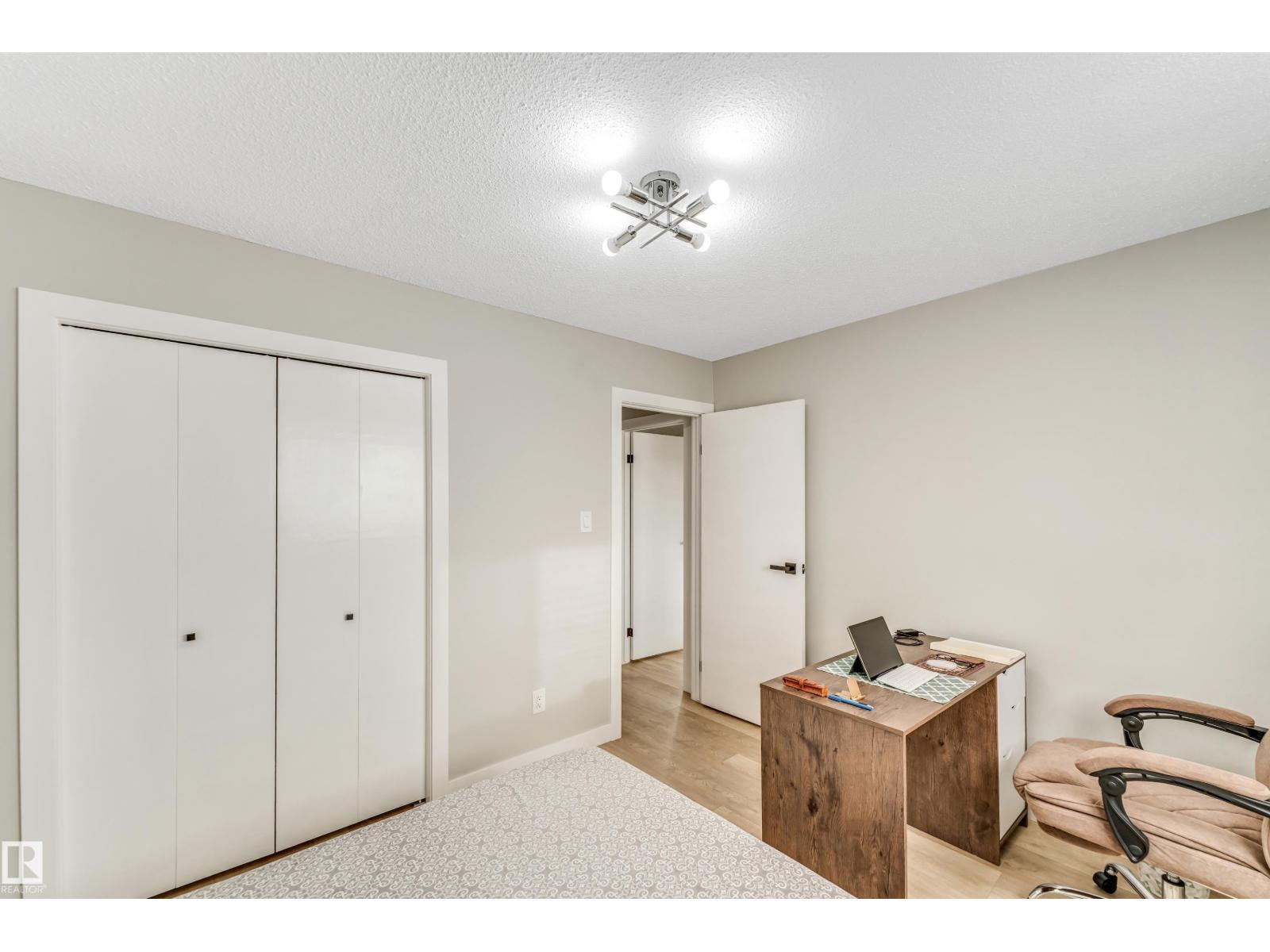 2404 80 ST NW - 35