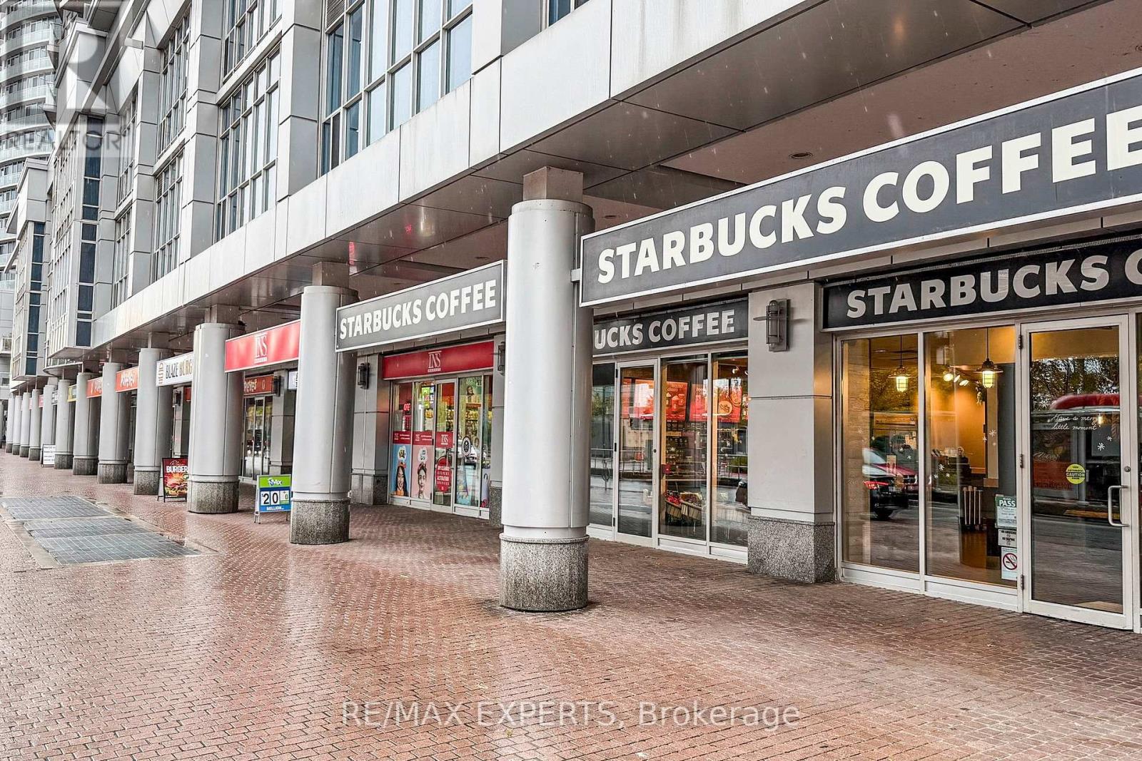 #2905 8 YORK STREET - 36