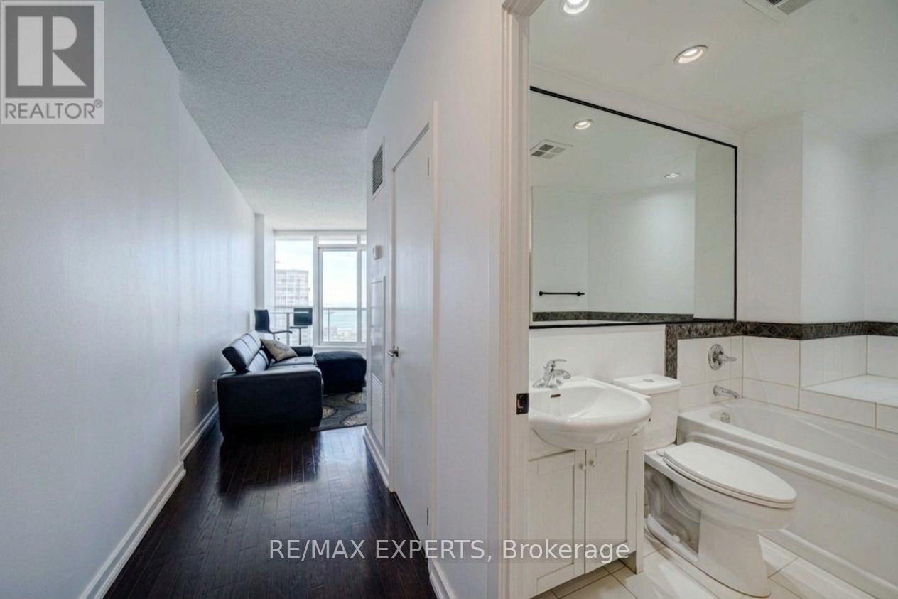 #2905 8 YORK STREET - 8