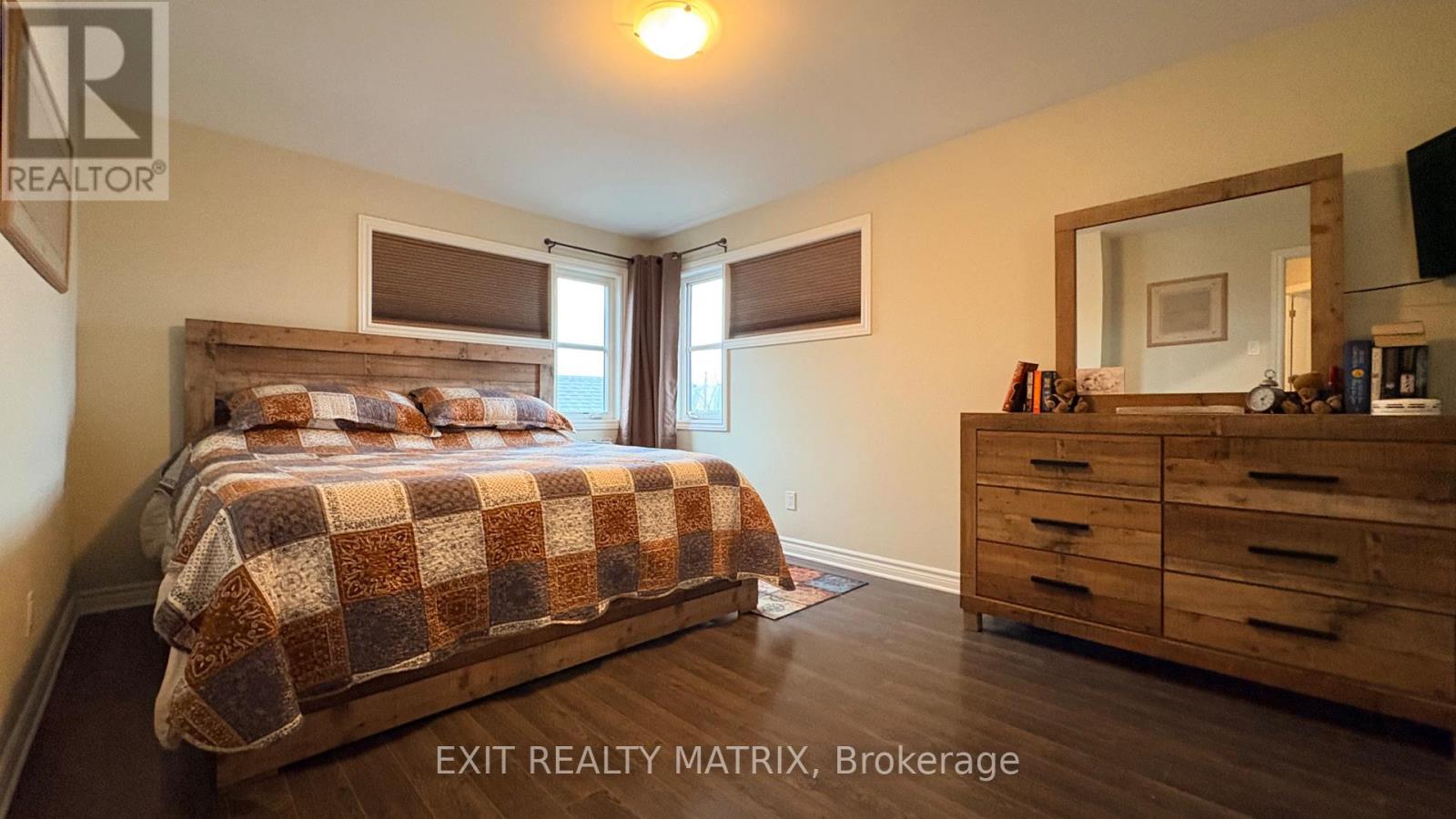 371 TRILLIUM CIRCLE S - 6