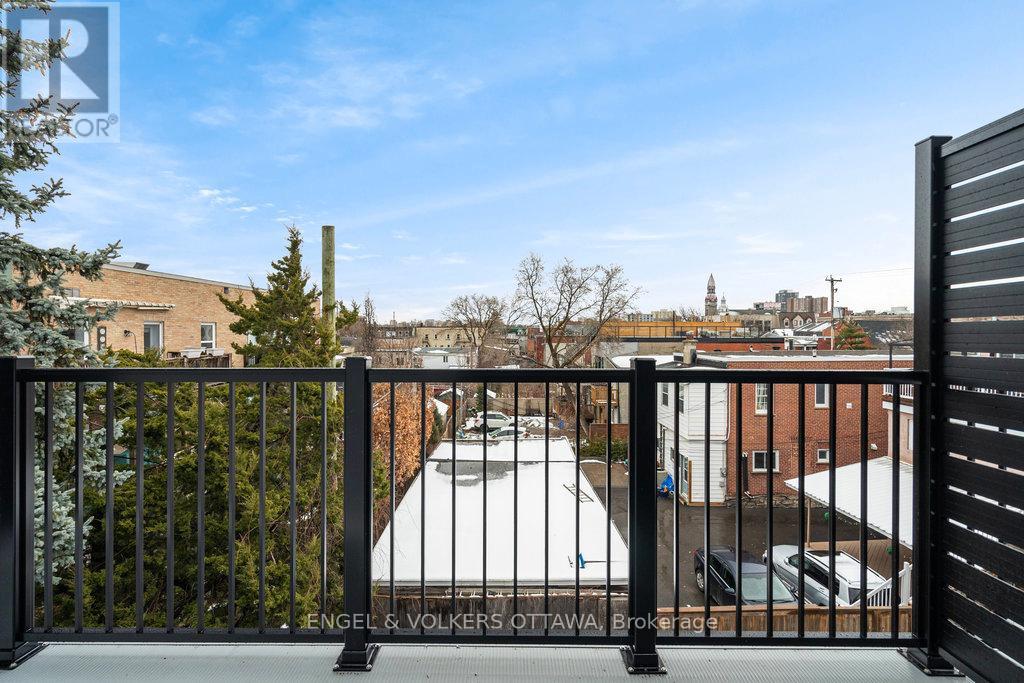 67 PARENT AVENUE — photo 33
