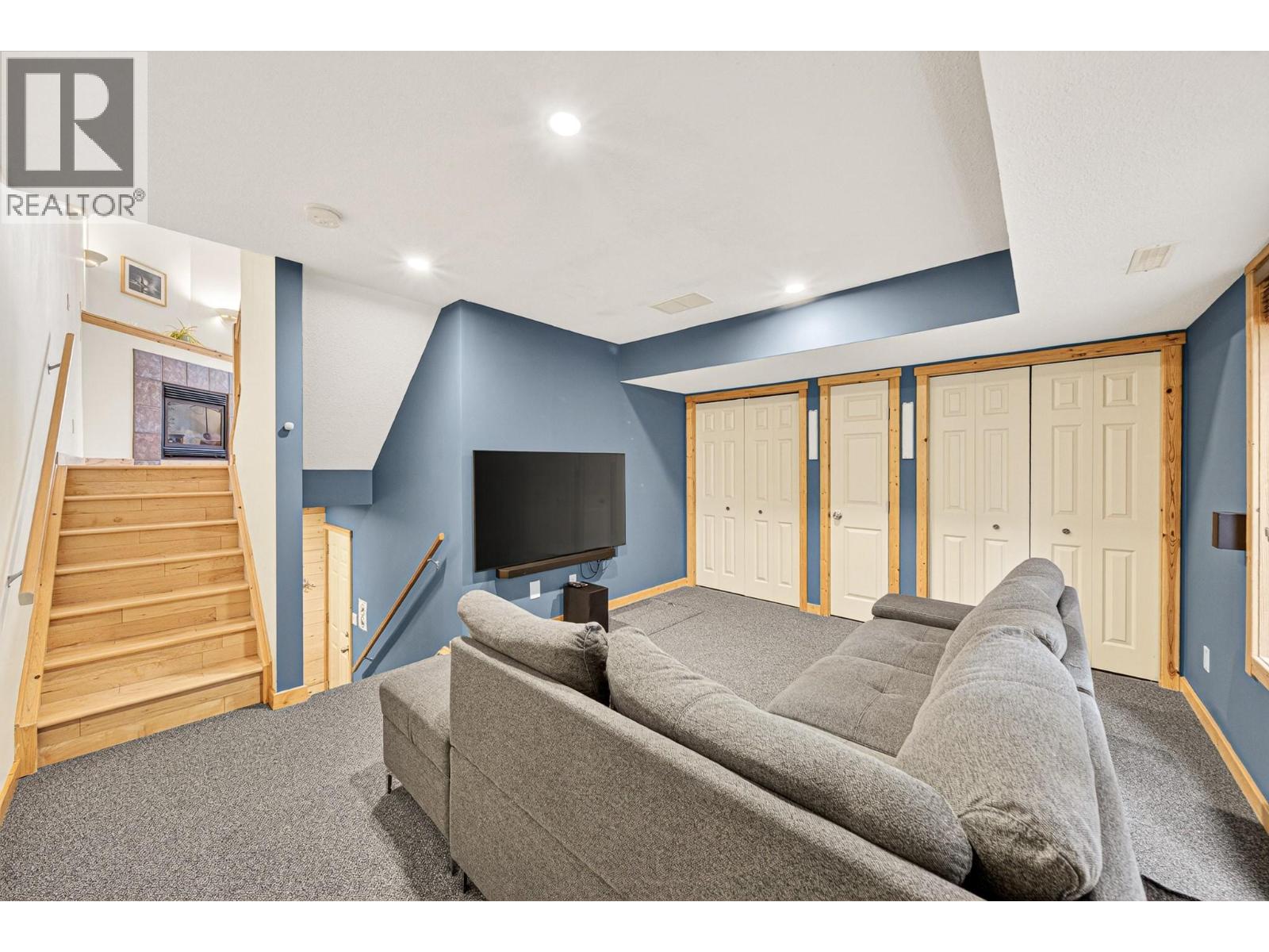 #C 5 ESTATE DRIVE - 7