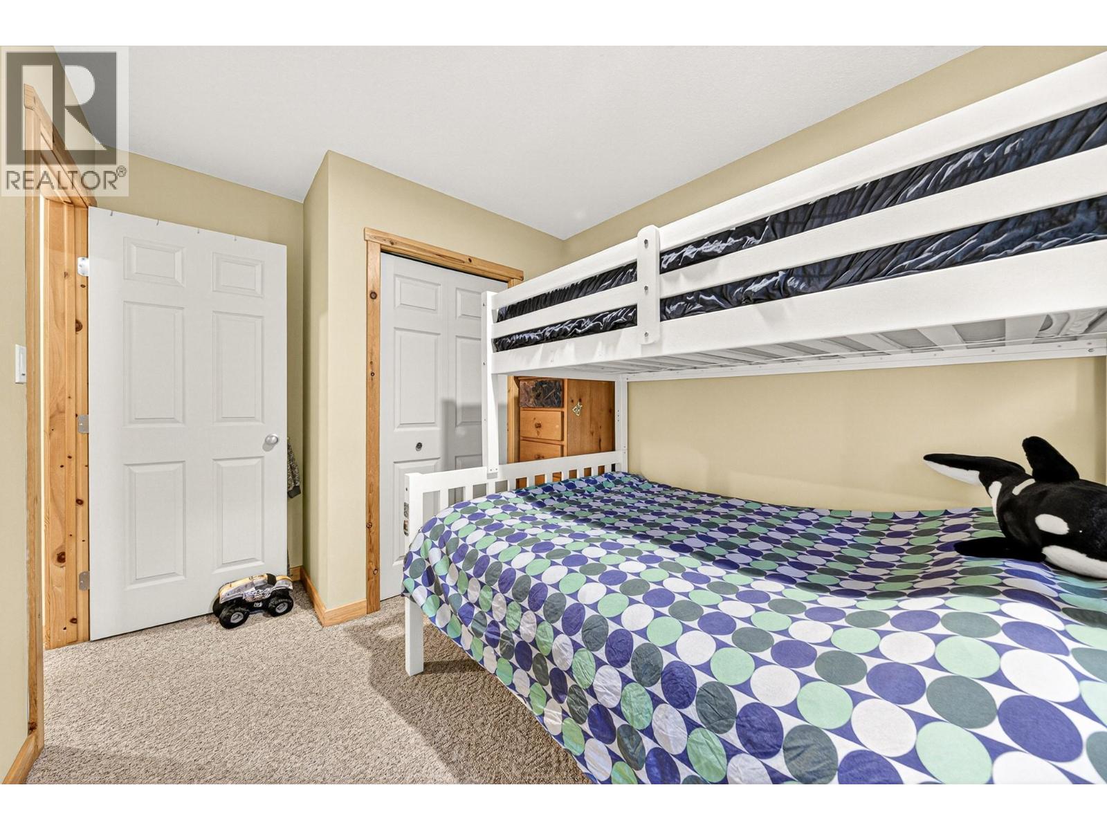 #C 5 ESTATE DRIVE - 37