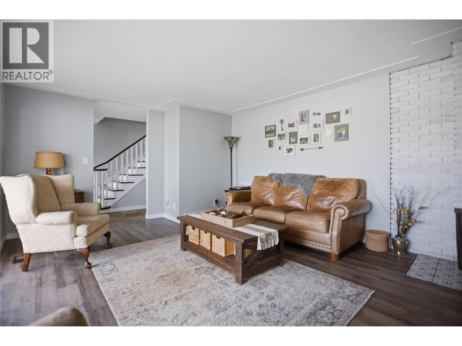 1834 RUSSET WYND - 6