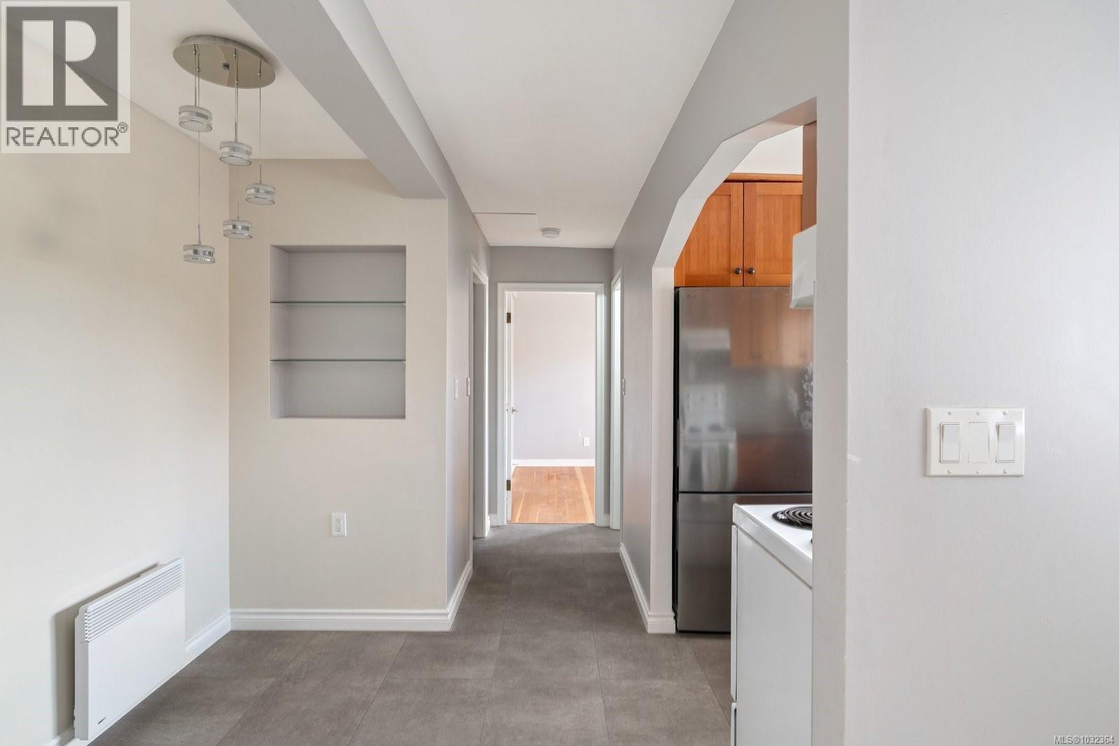  310 Windermere Place, Victoria