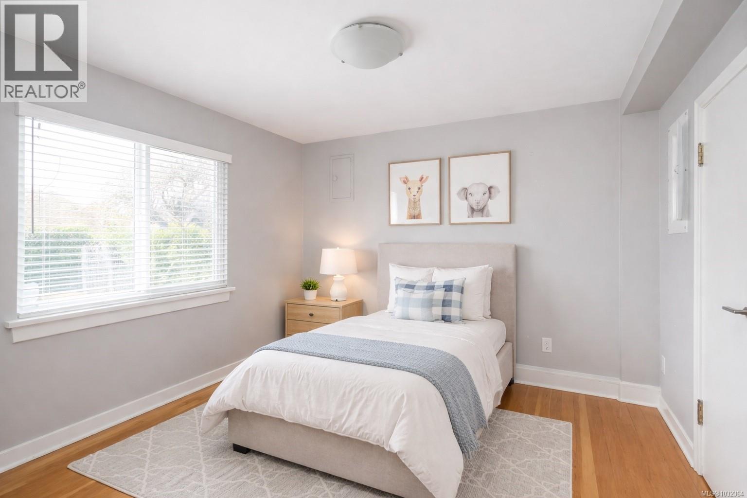  310 Windermere Place, Victoria