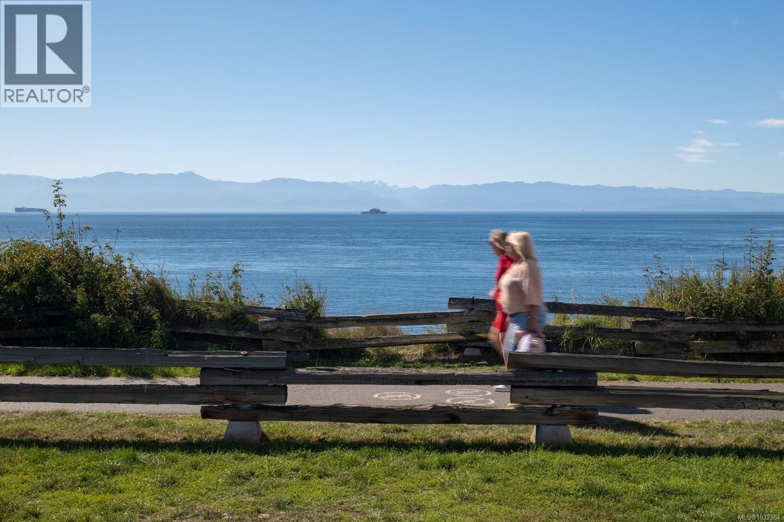  310 Windermere Place, Victoria