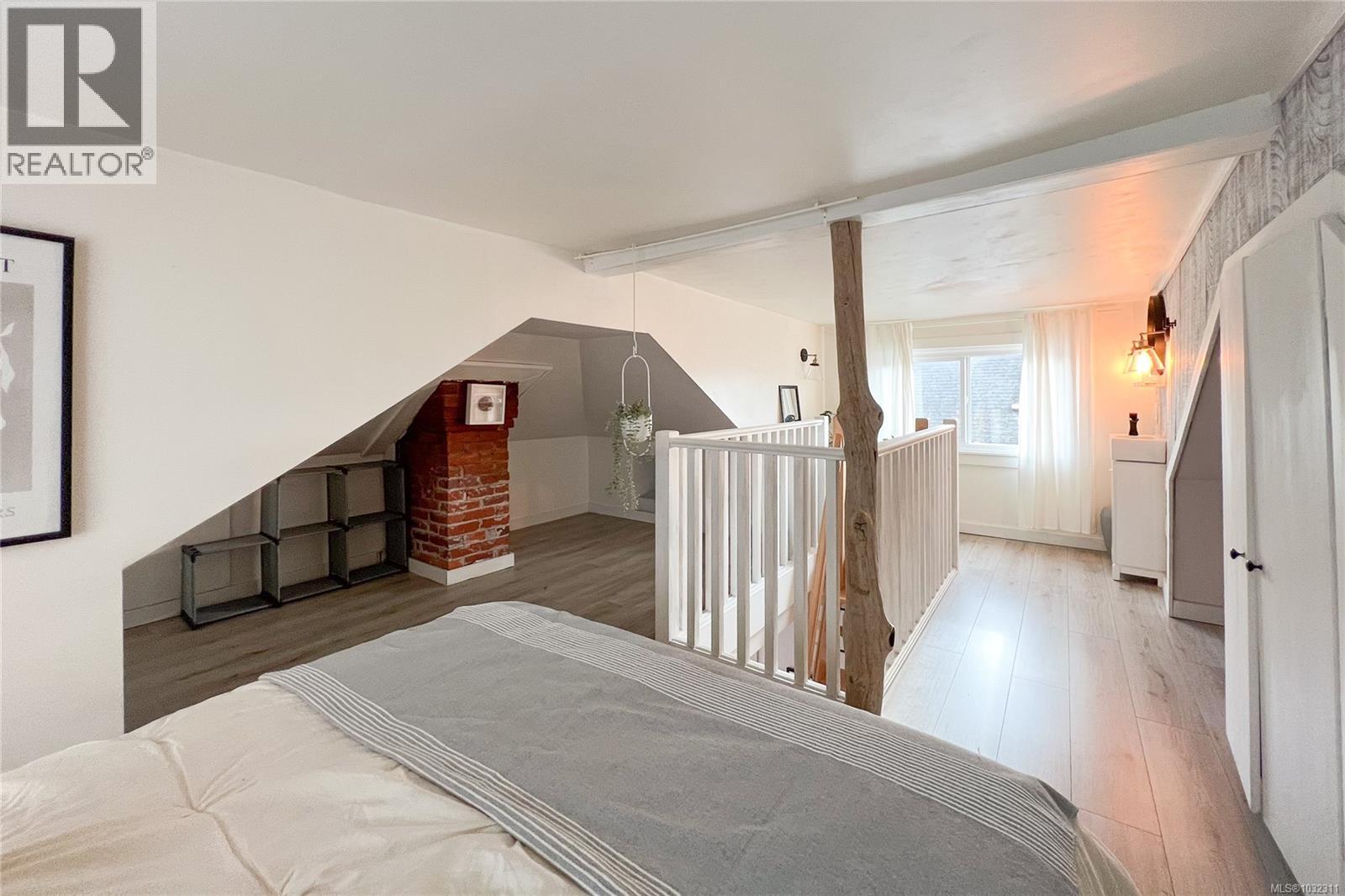  1709 Fernwood Road, Victoria