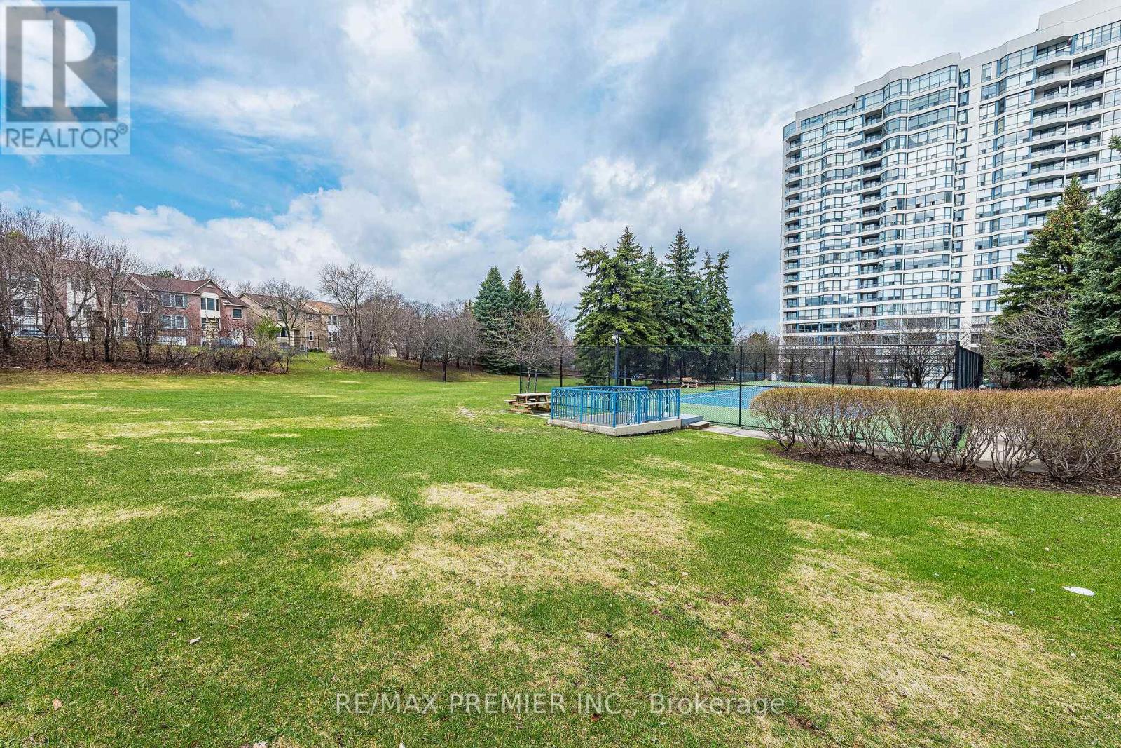 #1412 7300 YONGE STREET - 42