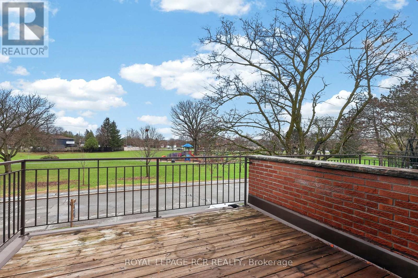 #31 246 TUPPER BOULEVARD - 29