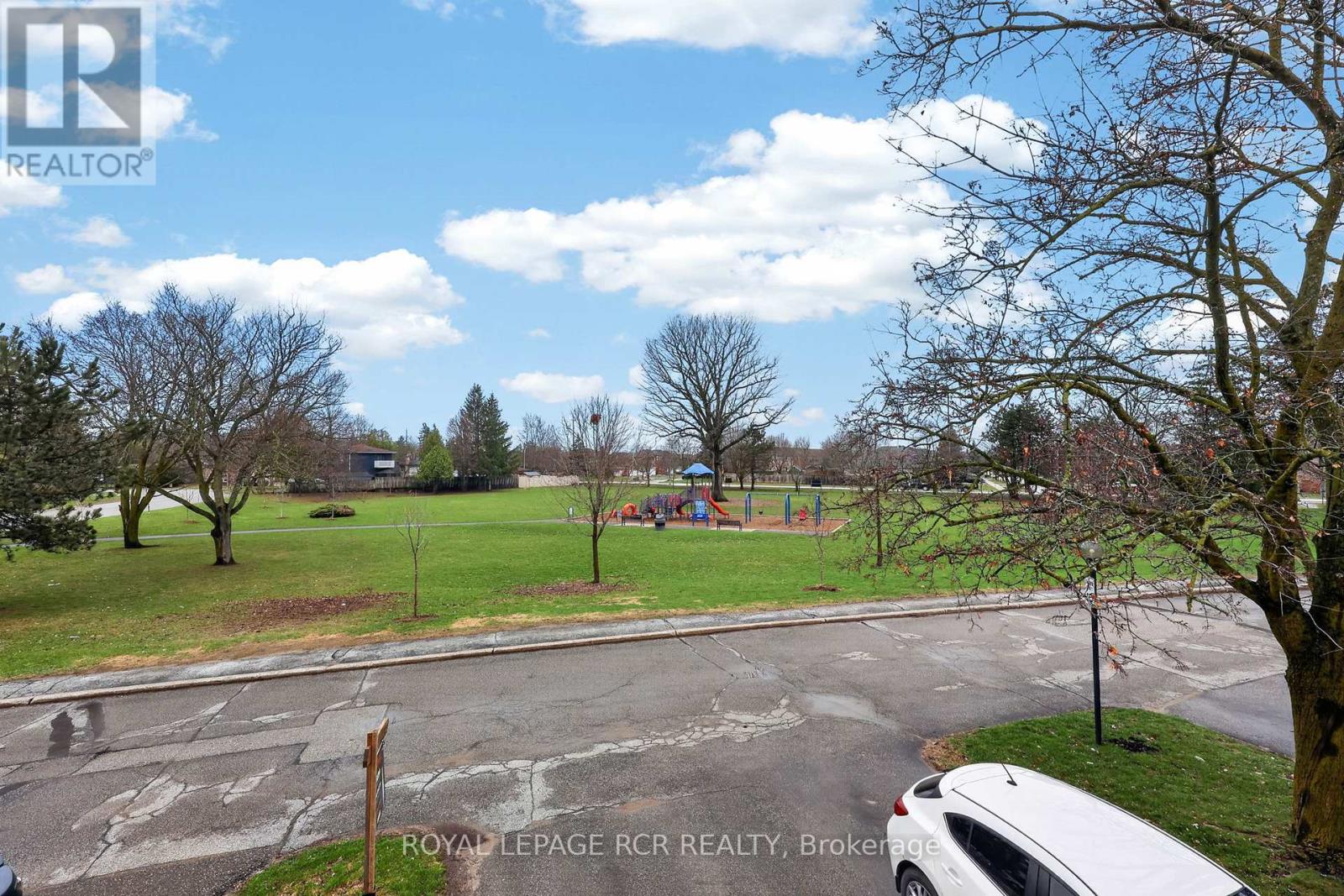 #31 246 TUPPER BOULEVARD - 31