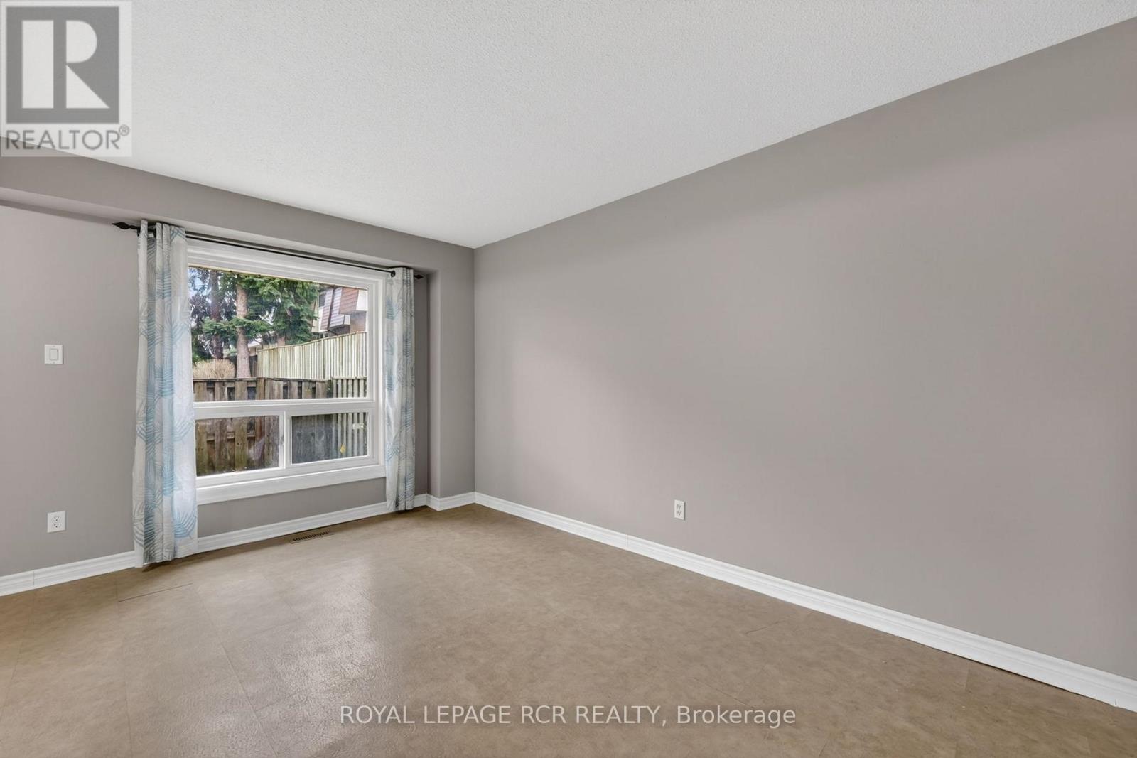 #31 246 TUPPER BOULEVARD - 7